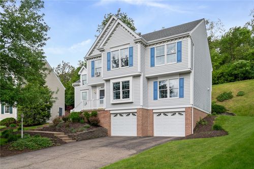 407 Pine Trees Dr, Carnegie, PA, 15106-4201 | Card Image
