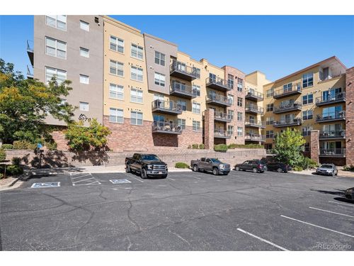 unit-208-9079 E Panorama Cir, Englewood, CO, 80112-3562 | Card Image
