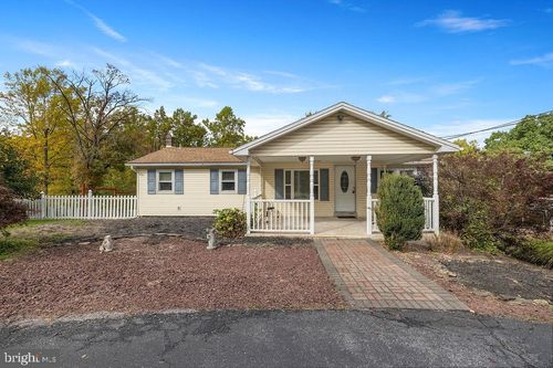 2025 Potts Hill Rd, ETTERS, PA, 17319-9104 | Card Image