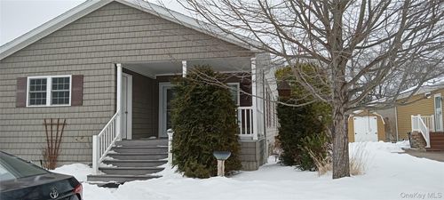 unit-539-539-1661 Old Country Rd, Riverhead, NY, 11901-4448 | Card Image