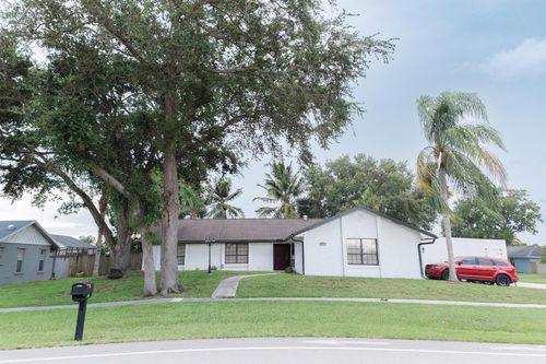 420 La Mancha Ave, Royal Palm Beach, FL, 33411-1032 | Card Image