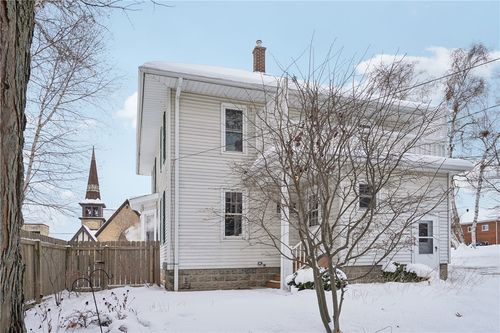 2-355 W Madison St, Waterloo, WI, 53594-1322 | Card Image