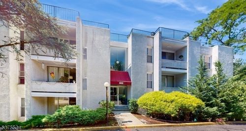 apt-i-462 River Rd, Nutley, NJ, 07110-3649 | Card Image