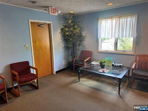 10-14 Saddle River Rd, Fair Lawn, NJ, 07410-5728 | Card Image