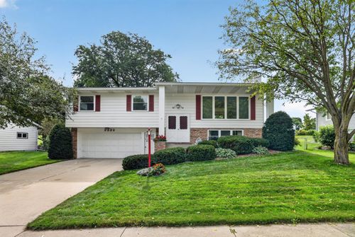 2332 4th Ave Nw, Rochester, MN, 55901-2322 | Card Image
