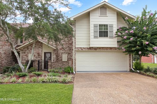 176 Pleasant Grove Dr, Brandon, MS, 39042-2617 | Card Image