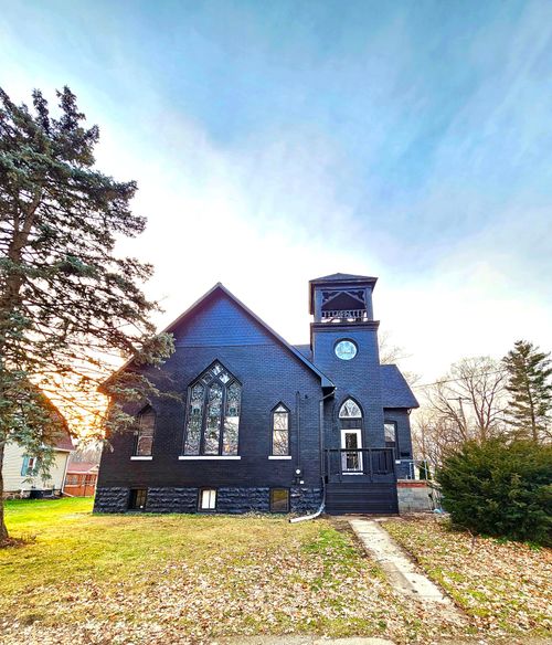 30991 Church St, Leonidas, MI, 49066-9435 | Card Image