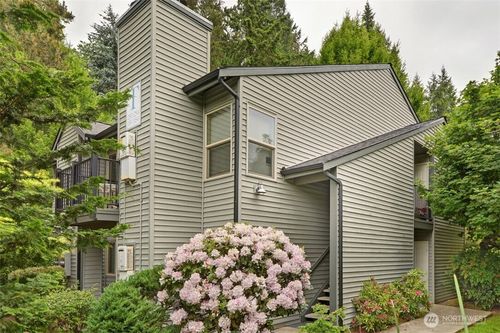 t254-9805 Avondale Rd Ne, Redmond, WA, 98052-2911 | Card Image