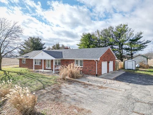 7664 S 800 E, Edinburgh, IN, 46124-1090 | Card Image