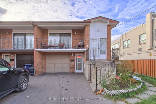 610 Vaughan Rd, York, ON, M6C2R5 | Card Image