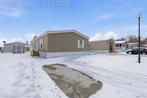 42047 Laroi Dr. Drive, Novi, MI, 48377 | Card Image