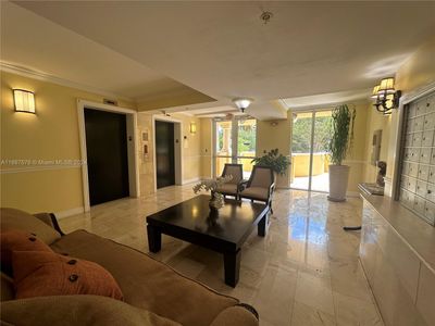 205 - 101 Sidonia Ave, Condo with 3 bedrooms, 2 bathrooms and null parking in Coral Gables FL | Image 2