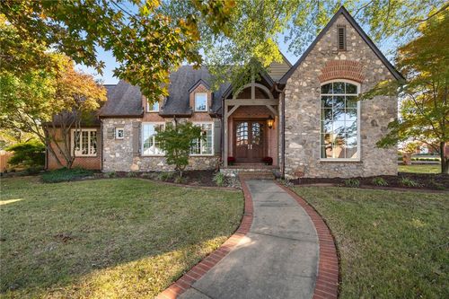 2200 Fianna Way, Fort Smith, AR, 72908-0943 | Card Image