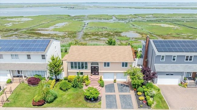 909 Gerry Avenue, House other with 4 bedrooms, 2 bathrooms and null parking in Lido Beach NY | Image 1