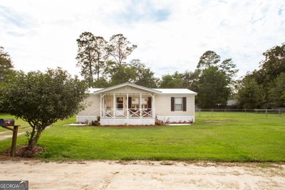 2108 Creswell Street, House other with 3 bedrooms, 2 bathrooms and null parking in Waycross GA | Image 1