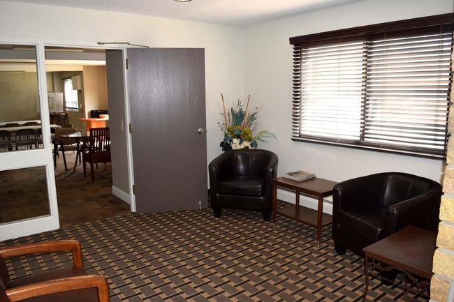 Lobby Foyer | Image 15