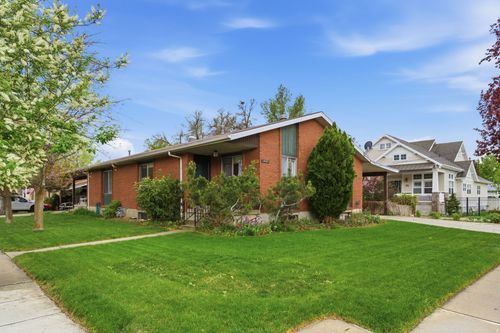 6112 S Vineway Cir, Salt Lake City, UT, 84121-1947 | Card Image