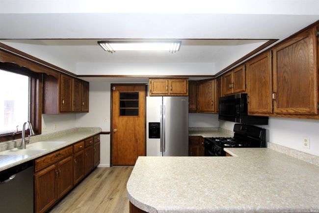803 Pine Run, House other with 4 bedrooms, 2 bathrooms and null parking in Angola IN | Image 7