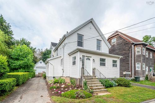 212 Albert St, Windsor, NS, B0N2T0 | Card Image