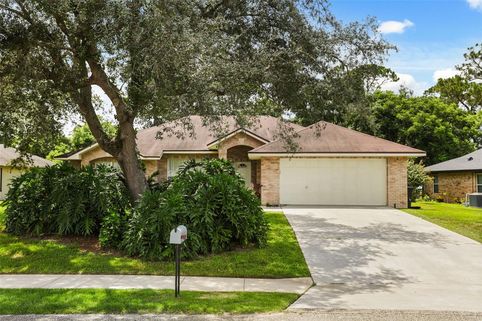 Residential in DELTONA 3