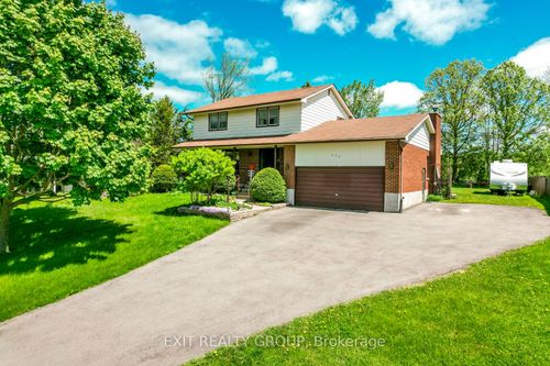 152 Chatterton Valley Cres, Foxboro, ON, K0K2B0 | Card Image