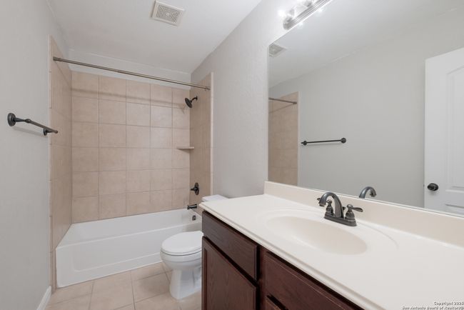 5811 Southern Knl, House other with 3 bedrooms, 3 bathrooms and null parking in San Antonio TX | Image 15