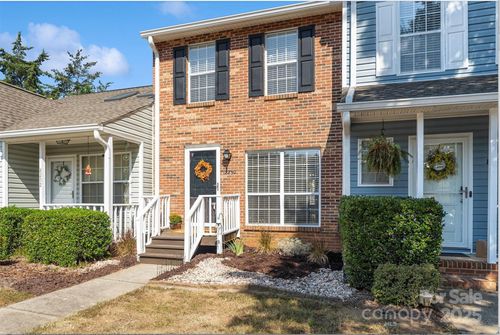 8250 Circle Tree Ln, Charlotte, NC, 28277-8897 | Card Image