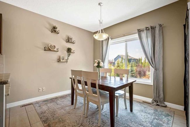 5 Drake Landing Loop, House detached with 3 bedrooms, 2 bathrooms and 5 parking in Okotoks AB | Image 13