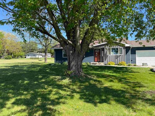 3025 W Beloit Newark Road, Beloit, WI, 53511 | Card Image