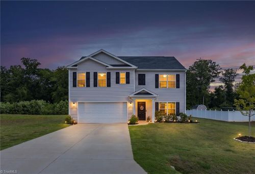 174 Culloden Dr, Mocksville, NC, 27028-4883 | Card Image