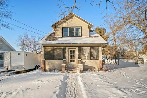 238 W Washington St, POYNETTE, WI, 53955-9449 | Card Image