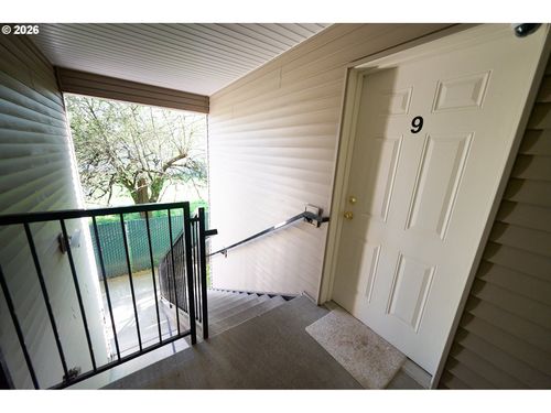 9-3317 Se 122nd Ave, Portland, OR, 97236-3294 | Card Image