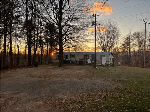 341 Hawks Dr, Cana, VA, 24317-4716 | Card Image