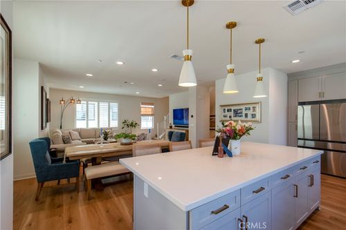 2470 Calendula Ln, Carlsbad, CA, 92008-3872 | Card Image