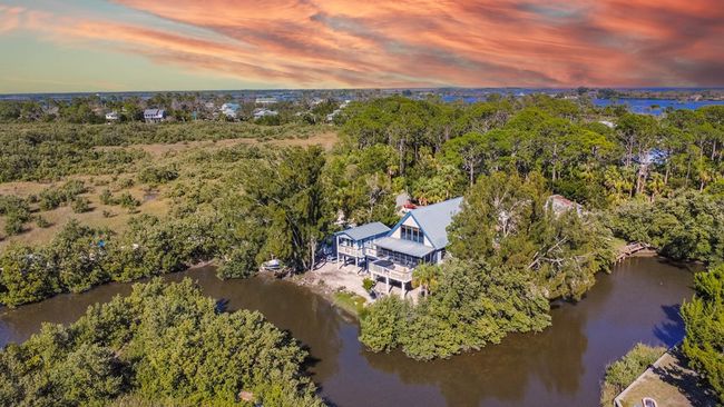 16490 Sw Indiana Ave, House other with 4 bedrooms, 4 bathrooms and null parking in CEDAR KEY FL | Image 82