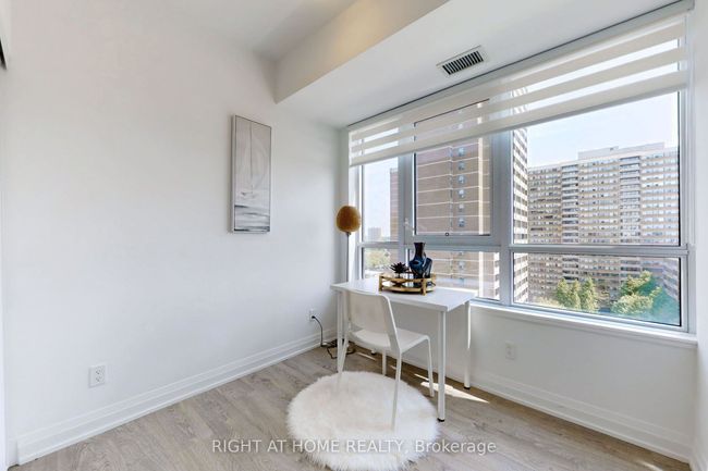 1012 - 286 Main St, Condo with 2 bedrooms, 2 bathrooms and null parking in Toronto ON | Image 20