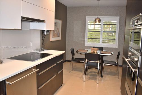 apt-d-71 Eastgate Dr, Boynton Beach, FL, 33436-6852 | Card Image