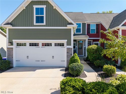 3172 Old Mill Drive, Cuyahoga Falls, OH, 44223 | Card Image
