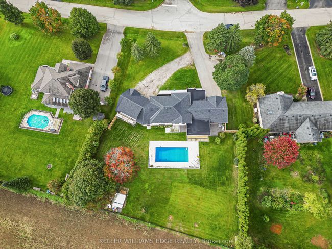 16 Mercury Rd, House other with 5 bedrooms, 4 bathrooms and 18 parking in Freelton ON | Image 4