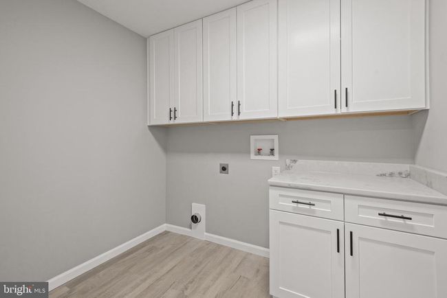 1500 Embassy Dr, Townhouse with 5 bedrooms, 4 bathrooms and null parking in HARRISBURG PA | Image 27