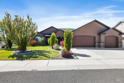 567 Reese Rd, Twin Falls, ID, 83301-5868 | Card Image