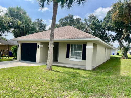 225 12th St Sw, Vero Beach, FL, 32962-6410 | Card Image