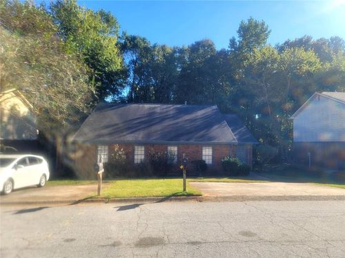 5272 Ridge Forest Dr, Stone Mountain, GA, 30083-3897 | Card Image