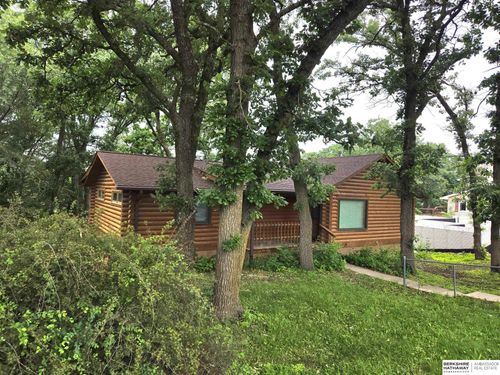 8800 Riverdale Rd, Plattsmouth, NE, 68048-4828 | Card Image