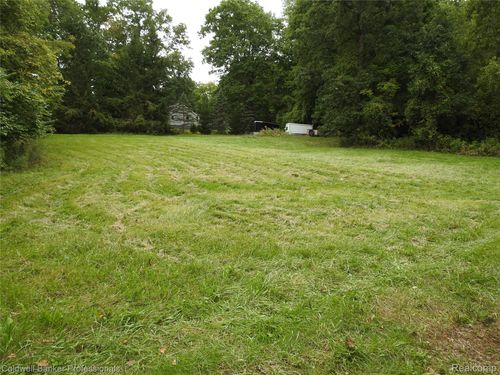1988 S Elba Rd, Lapeer, MI, 48446-9208 | Card Image