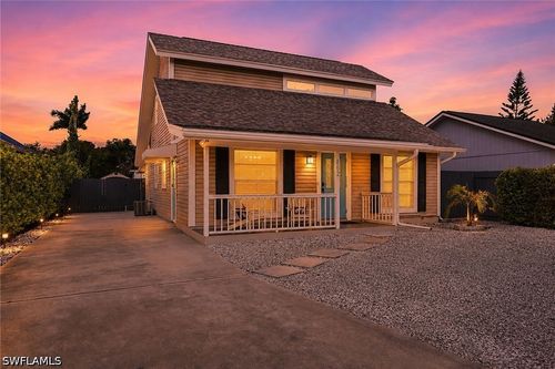 862 97th Ave N, Naples, FL, 34108-2285 | Card Image