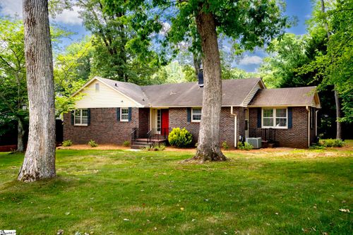 517 Dellwood Dr, Greenville, SC, 29609-5020 | Card Image
