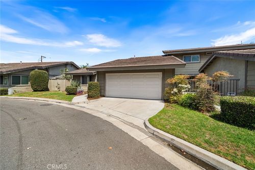 10-211 E Ponderosa Ln, Anaheim, CA, 92802 | Card Image