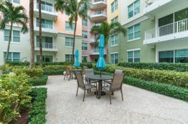 APT-406 - 804 E Windward Way, Condo with 2 bedrooms, 2 bathrooms and null parking in Lantana FL | Image 44