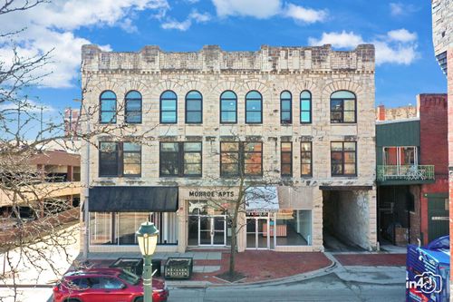 20 E Cass St, Joliet, IL, 60432-4046 | Card Image